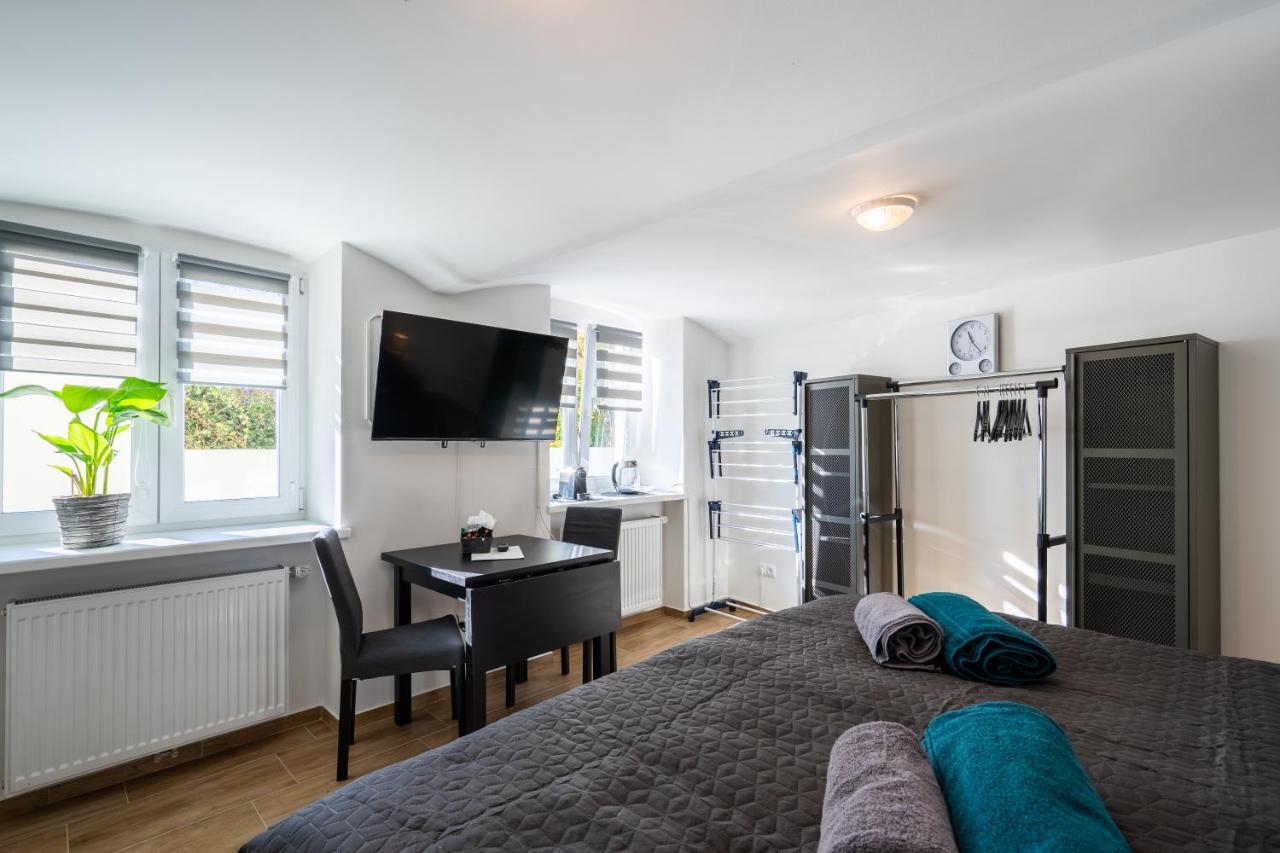 revLIVING Primus und Secundus Eggenburg - Garten - Netflix - Disney Plus - Nespresso Exterior foto