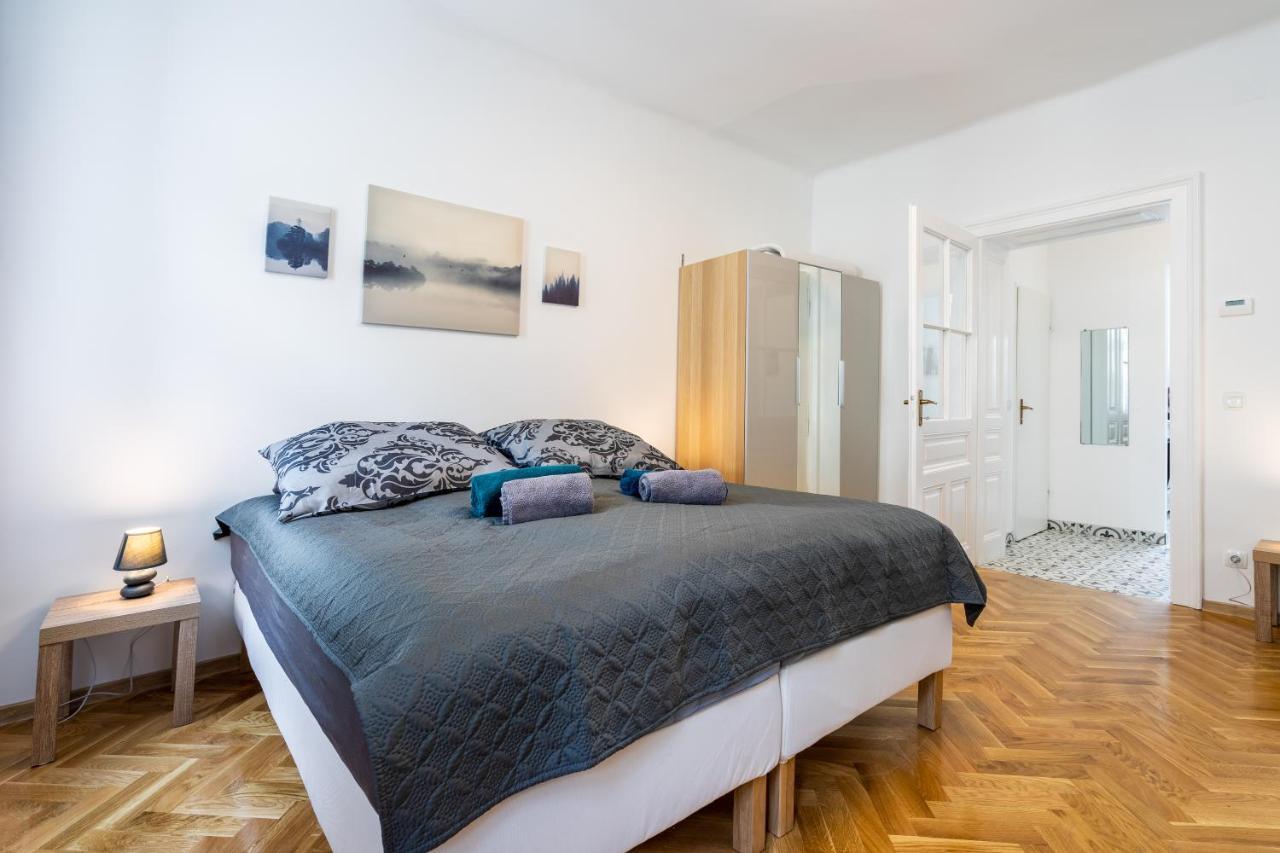 revLIVING Primus und Secundus Eggenburg - Garten - Netflix - Disney Plus - Nespresso Exterior foto