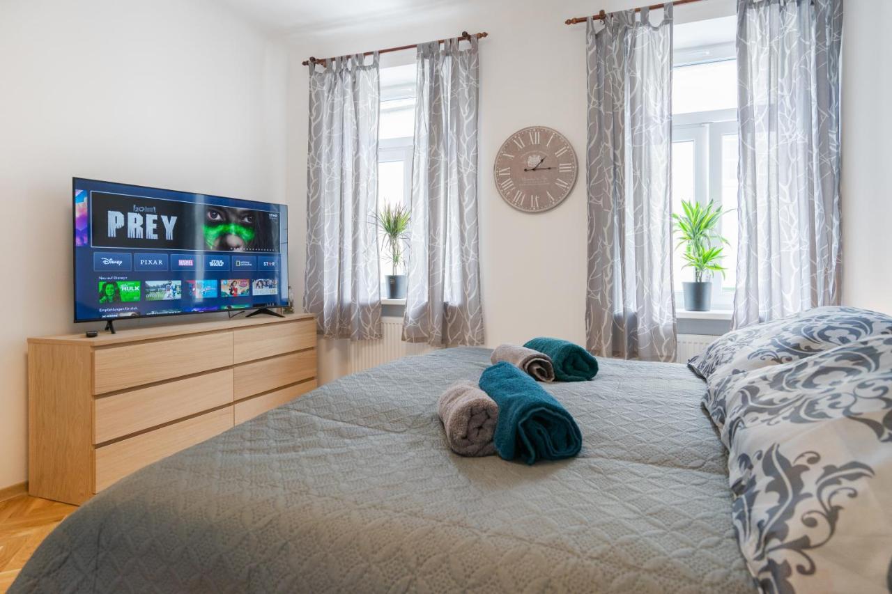 revLIVING Primus und Secundus Eggenburg - Garten - Netflix - Disney Plus - Nespresso Exterior foto
