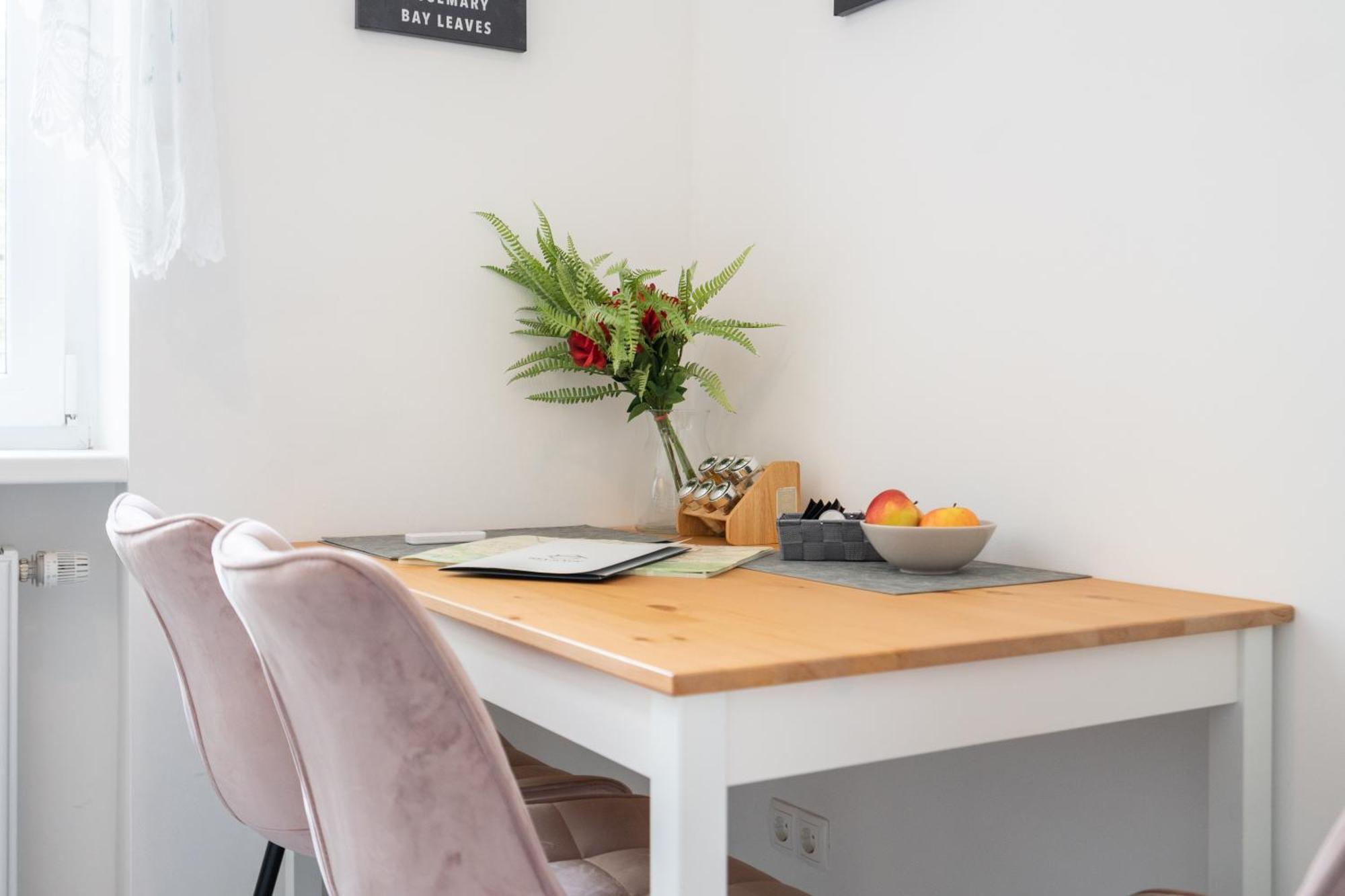 revLIVING Primus und Secundus Eggenburg - Garten - Netflix - Disney Plus - Nespresso Exterior foto