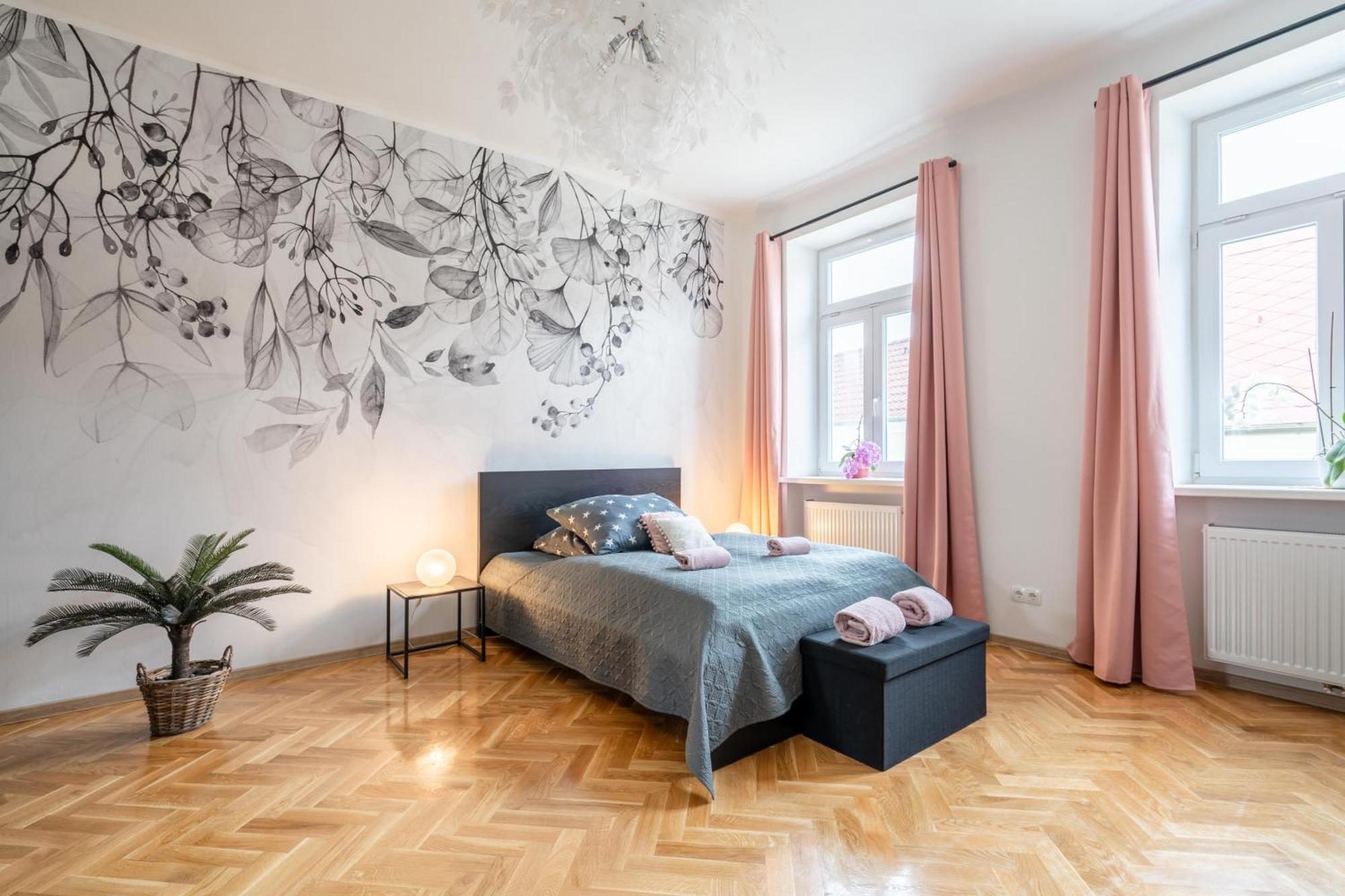 revLIVING Primus und Secundus Eggenburg - Garten - Netflix - Disney Plus - Nespresso Exterior foto