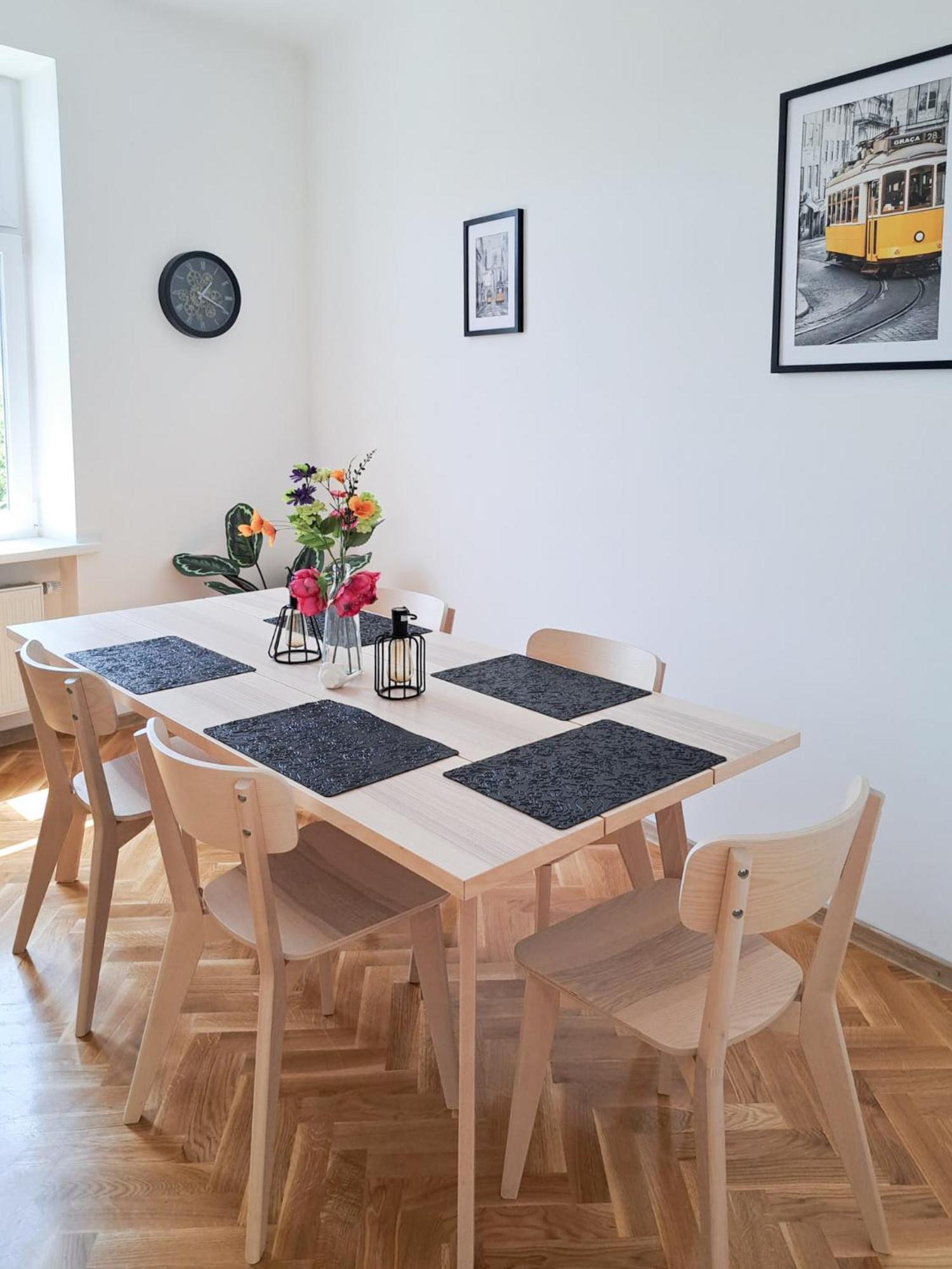 revLIVING Primus und Secundus Eggenburg - Garten - Netflix - Disney Plus - Nespresso Exterior foto