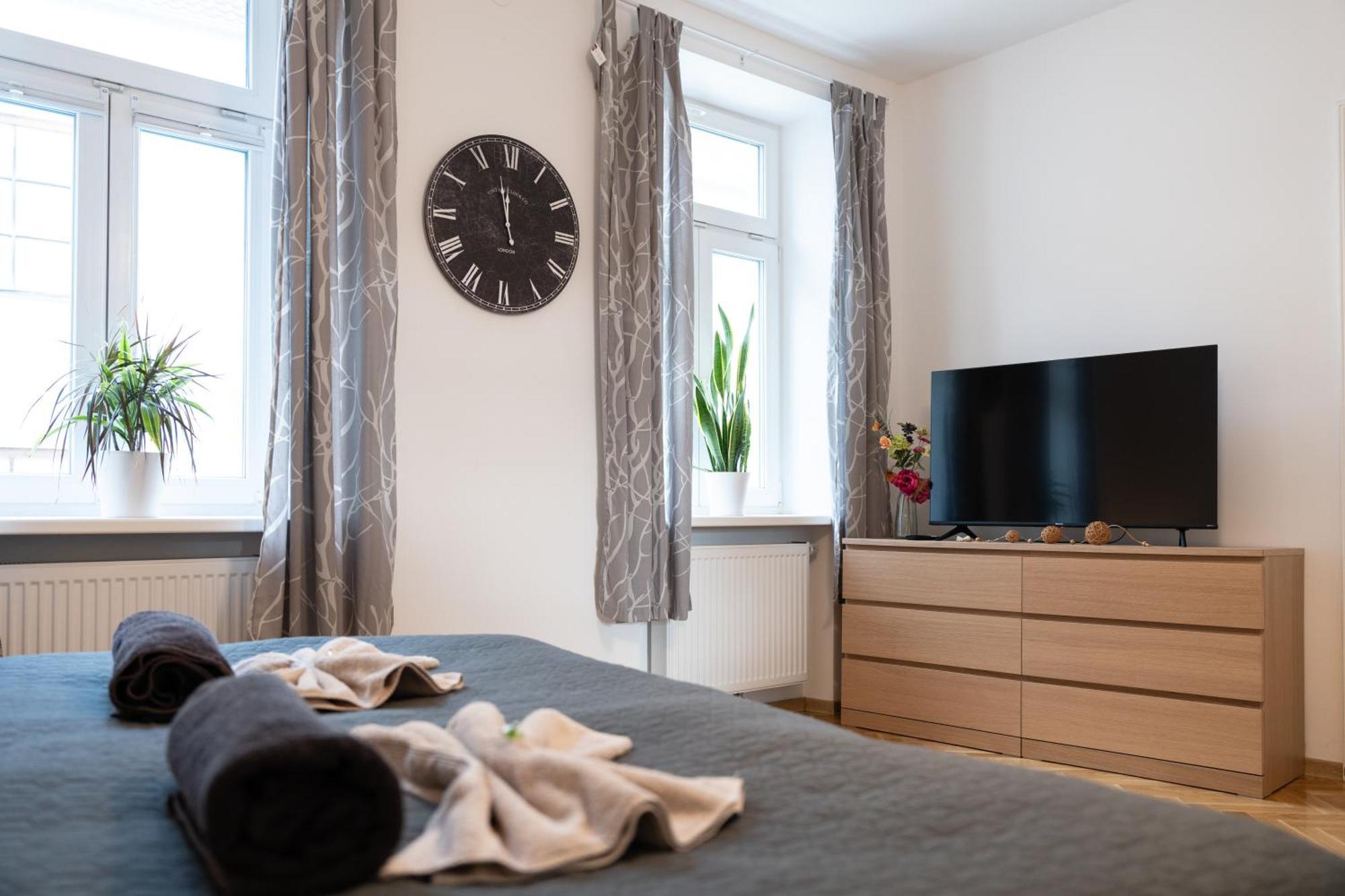 revLIVING Primus und Secundus Eggenburg - Garten - Netflix - Disney Plus - Nespresso Exterior foto