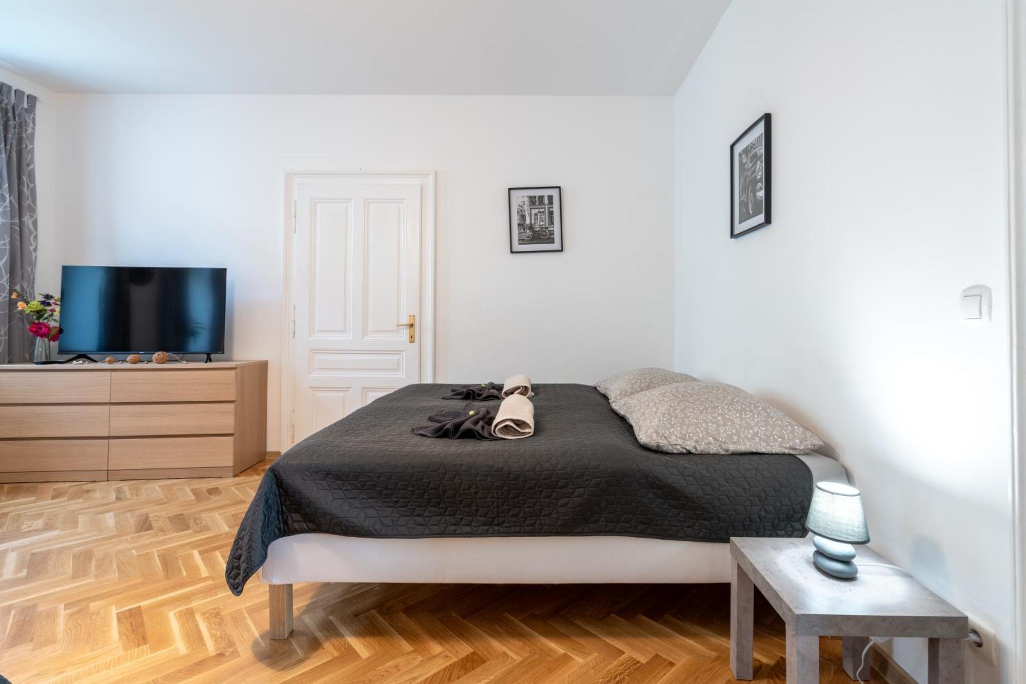 revLIVING Primus und Secundus Eggenburg - Garten - Netflix - Disney Plus - Nespresso Exterior foto