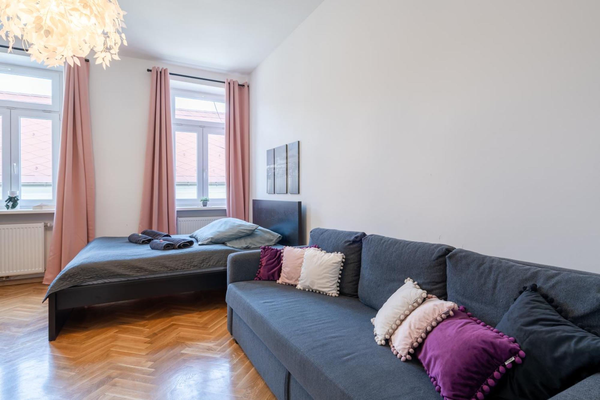 revLIVING Primus und Secundus Eggenburg - Garten - Netflix - Disney Plus - Nespresso Exterior foto