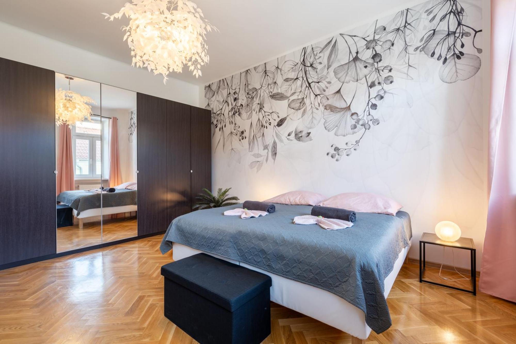 revLIVING Primus und Secundus Eggenburg - Garten - Netflix - Disney Plus - Nespresso Exterior foto